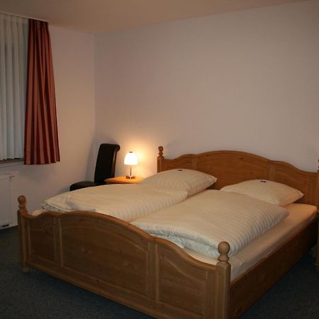 Hellmanns Hotel Bremers Bauerndiele Wiefelstede Buitenkant foto